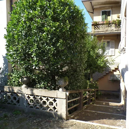 Bay Apartment *